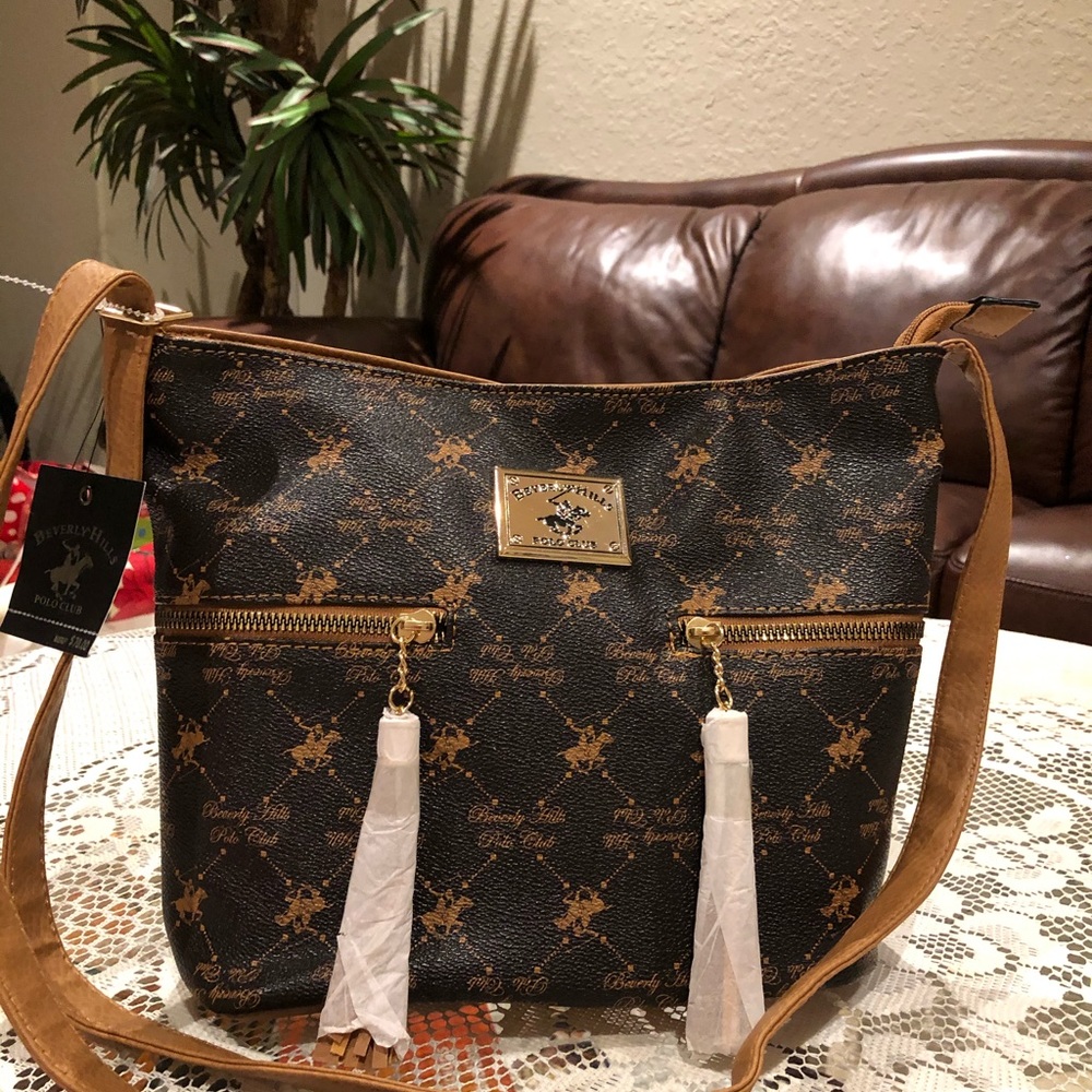 New Handbag - Picture 2 of 7